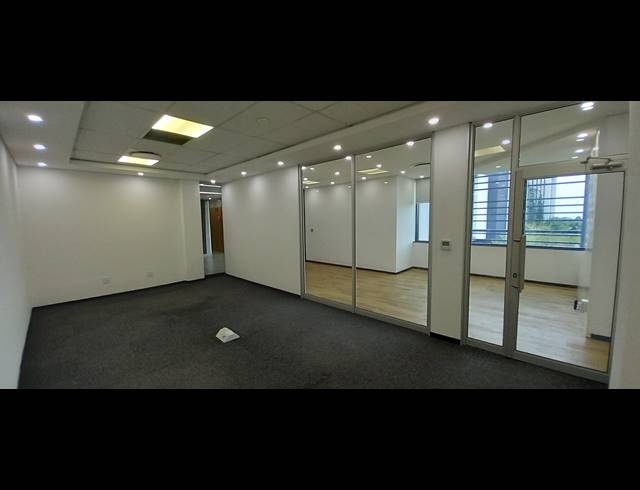 350M² OFFICE TO LET IN BRYANSTON